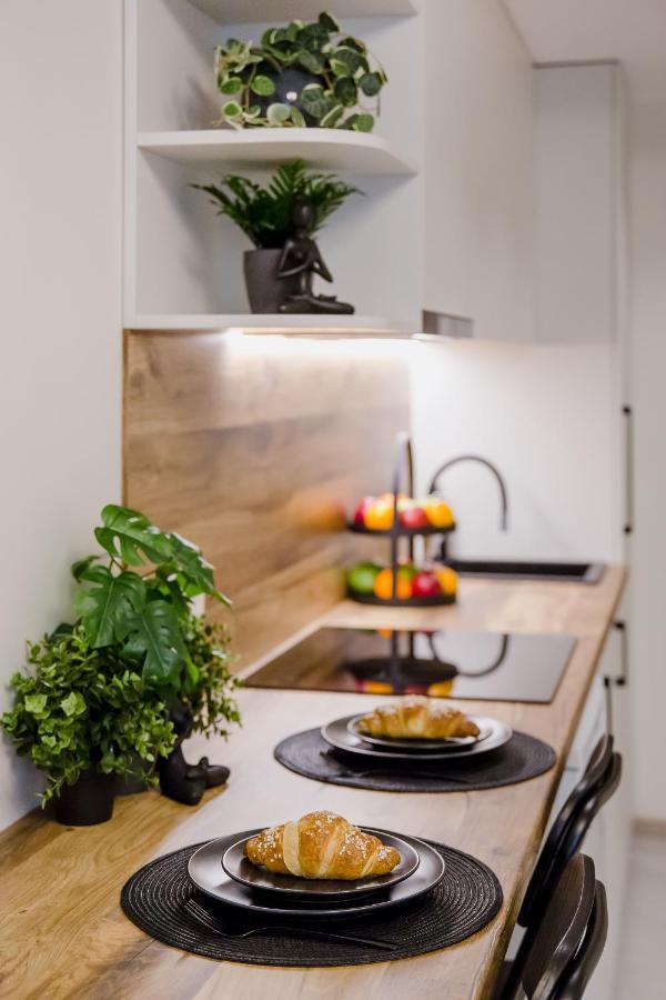 Stylish Apartment In Zverynas Wilna Exterior foto